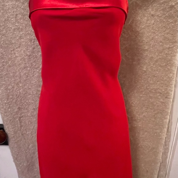 Little Red Dress - Picture 6 of 11